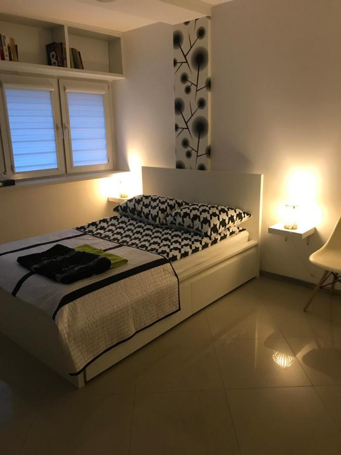 Kazimir Apartament Lodz Екстериор снимка